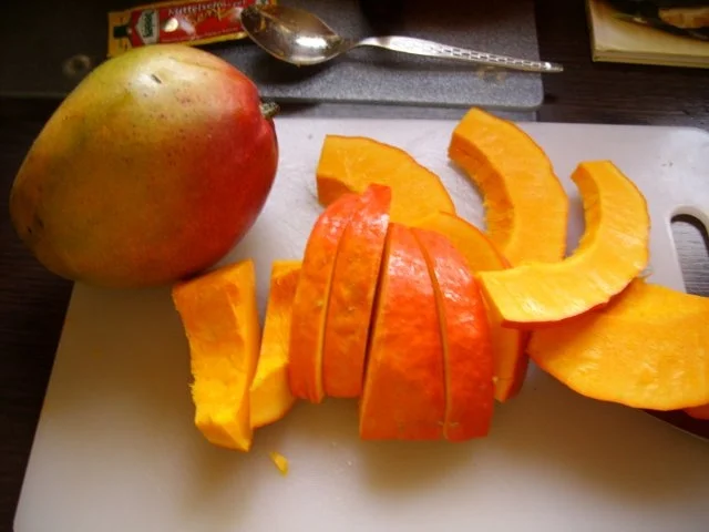 Rezept: Kürbis - Mango - Suppe Bild Nr. 2 Kürbis - Mango - Suppe - Rezept - Bild Nr. 2