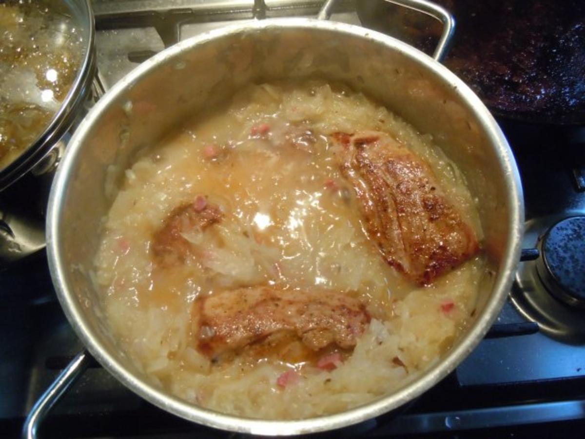 Sauerkraut mit Schweinefilet und Pellkartoffelbrei - Rezept - kochbar.de