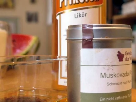 Rezept: Federweisser-Mousse mit Pfirsich-Ragout Bild Nr. 8 Federweisser-Mousse mit Pfirsich-Ragout - Rezept - Bild Nr. 8