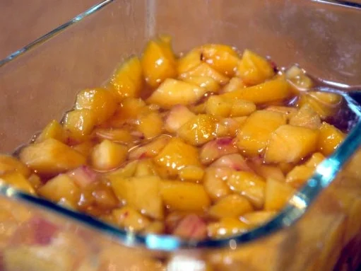 Rezept: Federweisser-Mousse mit Pfirsich-Ragout Bild Nr. 10 Federweisser-Mousse mit Pfirsich-Ragout - Rezept - Bild Nr. 10