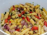 Salate: Bohnensalat mit Paprika und roten Zwiebeln - Rezept