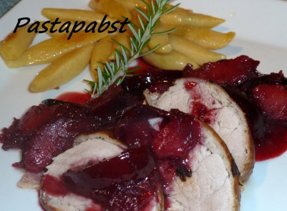 Schweinefilet gewickelt mit Pflaumensauce - Rezept - kochbar.de