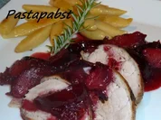 Rezept: Schweinefilet gewickelt mit Pflaumensauce Schweinefilet gewickelt mit Pflaumensauce - Rezept