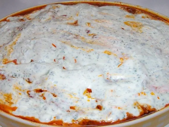 Rezept: Rosenkohl-Auflauf mit Hack-Tomaten-Soße und Schmandguss Bild Nr. 10 Rosenkohl-Auflauf mit Hack-Tomaten-Soße und Schmandguss - Rezept - Bild Nr. 10