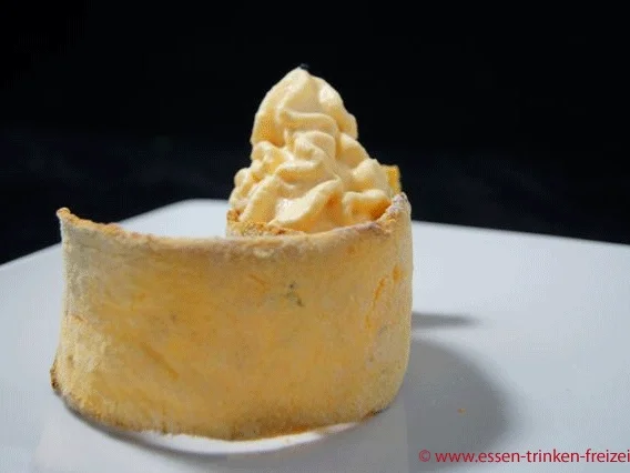 Rezept: Tomaten Schafskäse Espuma Bild Nr. 3 Tomaten Schafskäse Espuma - Rezept - Bild Nr. 3