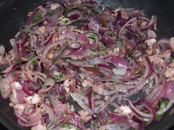 Snack/Vorspeise: Herbstliche Zwiebel-Apfel-Tarte - Rezept - Bild Nr. 5