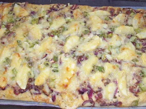 Snack/Vorspeise: Herbstliche Zwiebel-Apfel-Tarte - Rezept - Bild Nr. 10