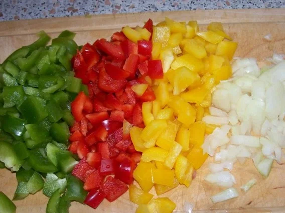 Deftiger Paprika-Rahm-Topf mit gebratenem Leberkäse - Rezept - Bild Nr. 4