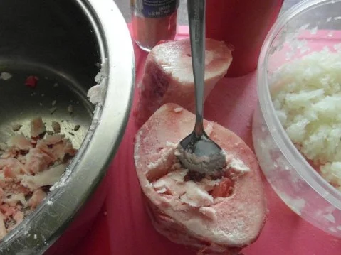 "Mark-Klösschen"    für die " Fränkische Hochzeits-Suppe" - Rezept