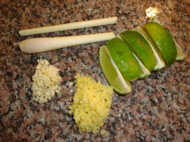 Hähnchen mit Kokos Limetten- Ingwer- Sauce - schnell &amp; einfach - von ...