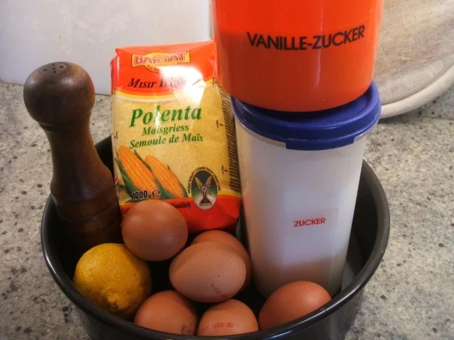 Rezept: Backen: Torta di Polenta (Maisgrieß-Torte) Bild Nr. 3 Backen: Torta di Polenta (Maisgrieß-Torte) - Rezept - Bild Nr. 3