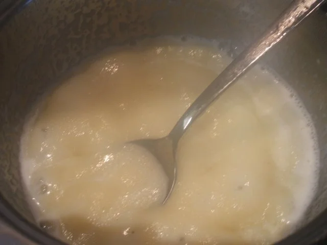 Dessert: Pfirsich-Flammeri mit karamellisierten Früchten - Rezept - Bild Nr. 3