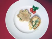 Zanderfilet mit Limettensößchen auf Champagner-Ananas-Kraut und Kartoffel-Oliven-Püree - Rezept