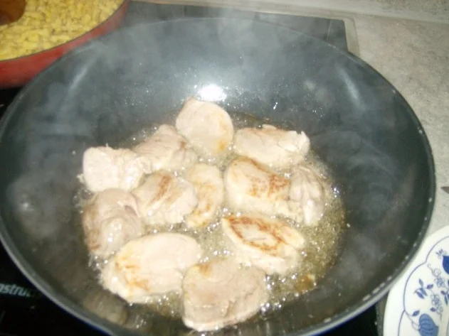 Rezept: Schweinefilet in Weißwein Sahne Soße Bild Nr. 3 Schweinefilet in Weißwein Sahne Soße - Rezept - Bild Nr. 3