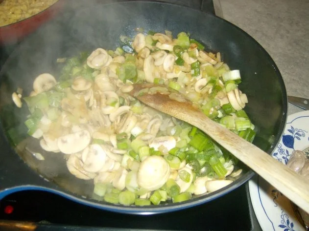 Rezept: Schweinefilet in Weißwein Sahne Soße Bild Nr. 4 Schweinefilet in Weißwein Sahne Soße - Rezept - Bild Nr. 4