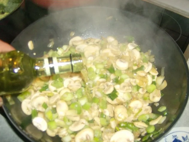 Rezept: Schweinefilet in Weißwein Sahne Soße Bild Nr. 5 Schweinefilet in Weißwein Sahne Soße - Rezept - Bild Nr. 5