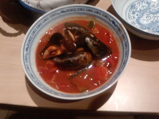 Wenn mieße Muscheln in Rotwein kuscheln -oder- Der Rotwein-öffnet-Tür-und-Tor-Topf - Rezept