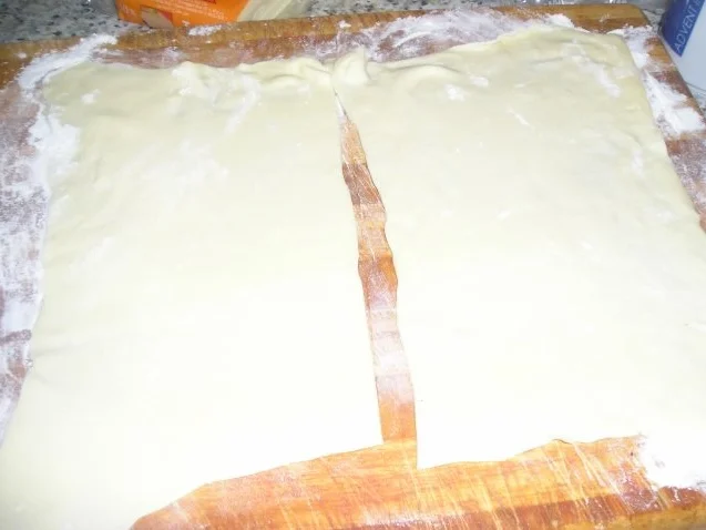 Rezept: Würstel im Schlafrock Bild Nr. 5 Würstel im Schlafrock - Rezept - Bild Nr. 5