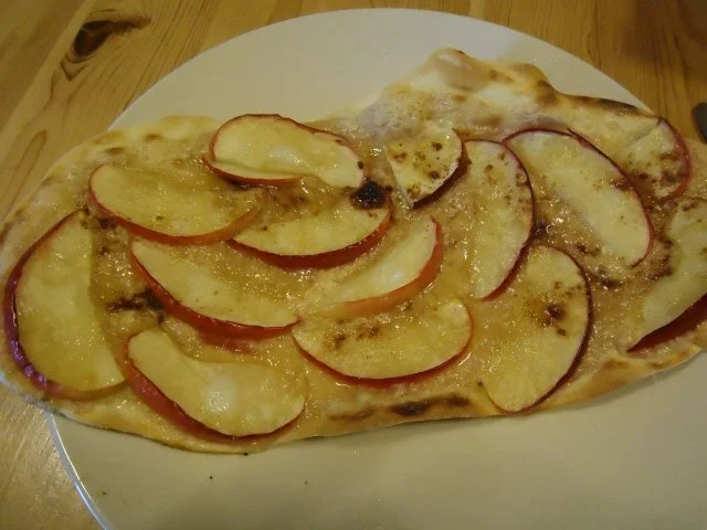 Flammkuchen 1xWürzig und 1xSüß - Rezept - Bild Nr. 2