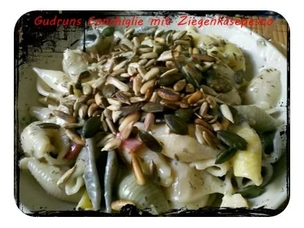 Nudeln: Conchiglie mit Kräuter-Ziegenkäse-Pesto - Rezept