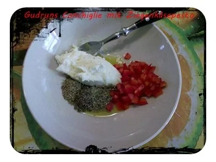 Nudeln: Conchiglie mit Kräuter-Ziegenkäse-Pesto - Rezept - Bild Nr. 5