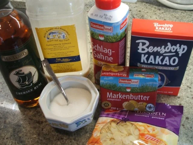 Rezept: Dessert: Schoko-Grießflammeri mit Schuss und Knusperli Bild Nr. 2 Dessert: Schoko-Grießflammeri mit Schuss und Knusperli - Rezept - Bild Nr. 2