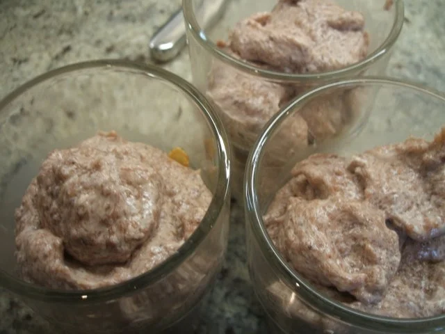 Rezept: Dessert: Schoko-Grießflammeri mit Schuss und Knusperli Bild Nr. 8 Dessert: Schoko-Grießflammeri mit Schuss und Knusperli - Rezept - Bild Nr. 8