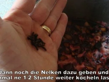 Rezept: Pflaumenmus mit Pfiff Bild Nr. 4 Pflaumenmus mit Pfiff - Rezept - Bild Nr. 4