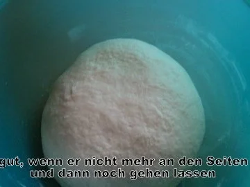 Hefeteig mit Ei - Basics - Rezept - Bild Nr. 6