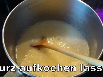 Bienenstich mit Sahnefüllung - Rezept - Bild Nr. 5