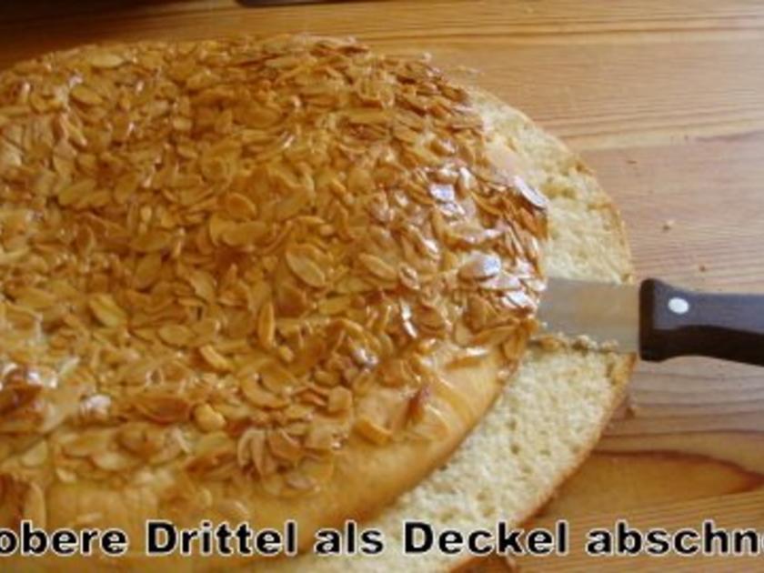 Bienenstich mit Sahnefüllung - Rezept mit Bild - kochbar.de