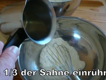 Bienenstich mit Sahnefüllung - Rezept - Bild Nr. 13