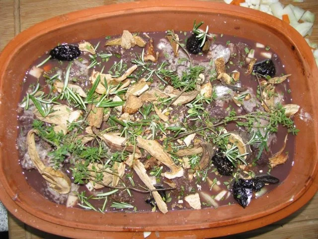 Wild: Wildschweinragout im Römertopf - Rezept - Bild Nr. 6