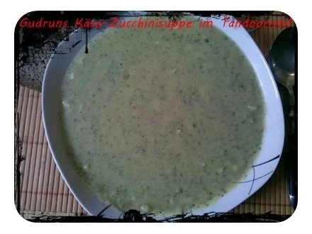 Rezept: Suppe: Käse-Zucchinisuppe Bild Nr. 11 Suppe: Käse-Zucchinisuppe - Rezept - Bild Nr. 11