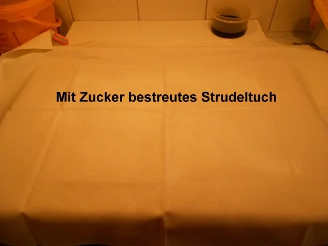 Himbeer-Schwarzbeeren  Charlotten Torte - Rezept - Bild Nr. 23