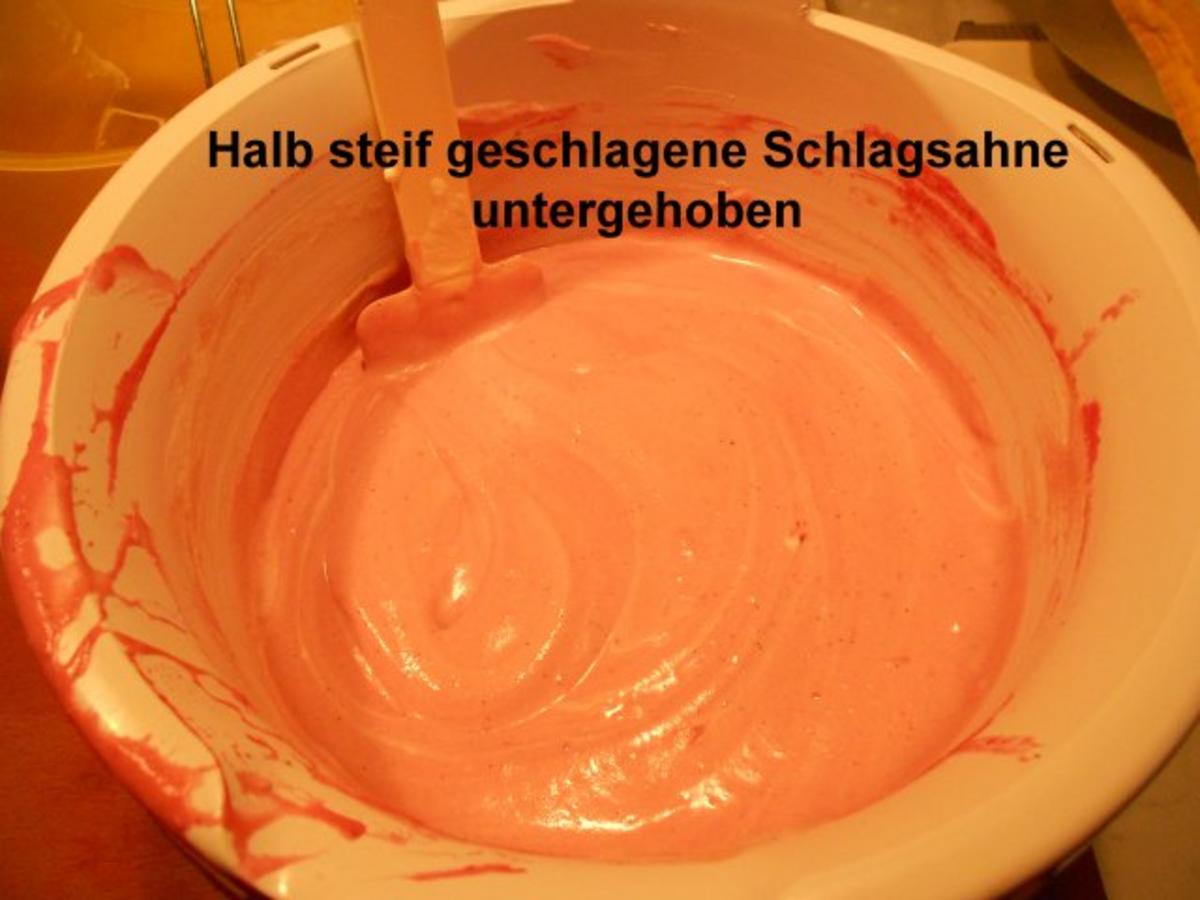 Himbeer-Schwarzbeeren  Charlotten Torte - Rezept - Bild Nr. 56
