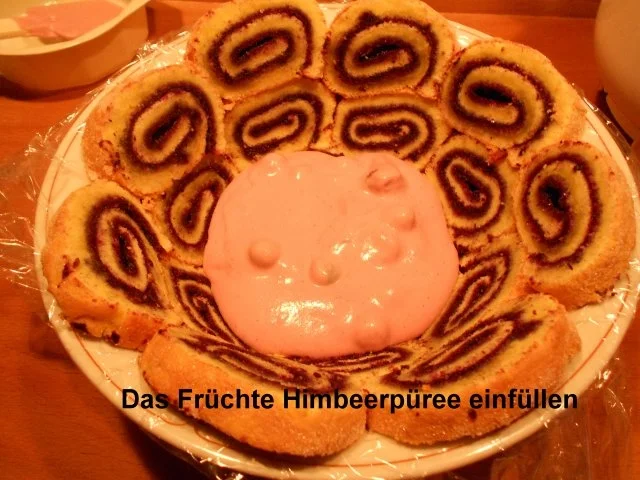 Himbeer-Schwarzbeeren  Charlotten Torte - Rezept - Bild Nr. 59