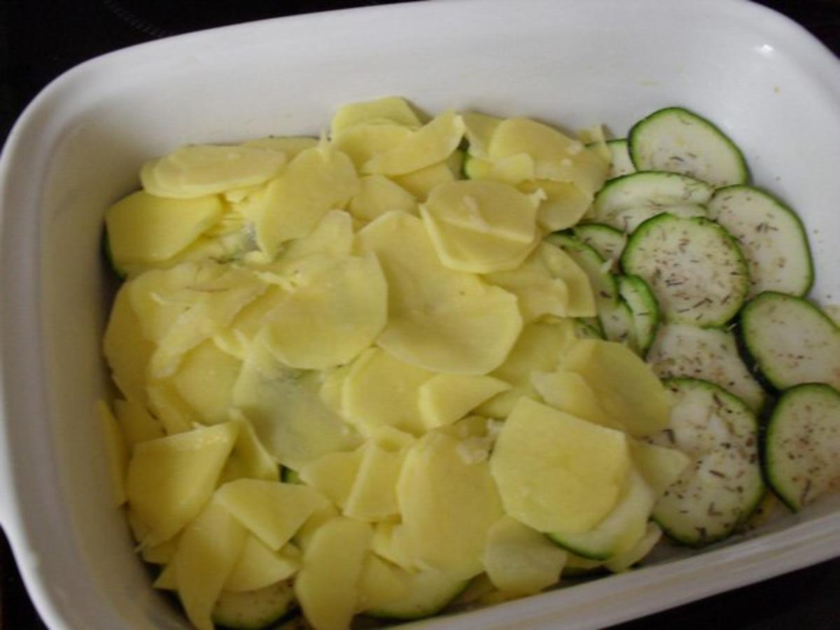 Auflauf: Kartoffel-Zucchini-Auflauf - Rezept - Bild Nr. 2