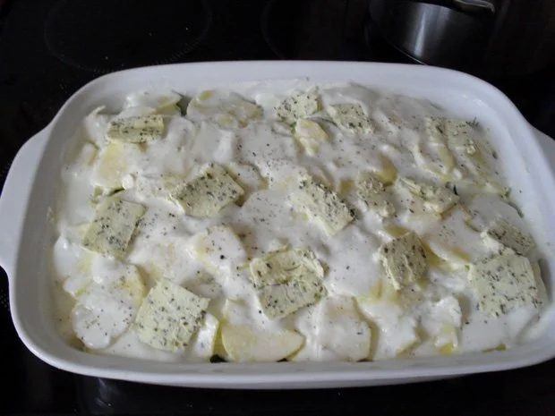 Rezept: Auflauf: Kartoffel-Zucchini-Auflauf Bild Nr. 5 Auflauf: Kartoffel-Zucchini-Auflauf - Rezept - Bild Nr. 5