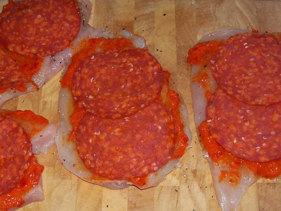 Rezept: Würzige Hähnchenbrustfilets mit Chorizo-Füllung und grünen Bohnen Bild Nr. 4 Würzige Hähnchenbrustfilets mit Chorizo-Füllung und grünen Bohnen - Rezept - Bild Nr. 4