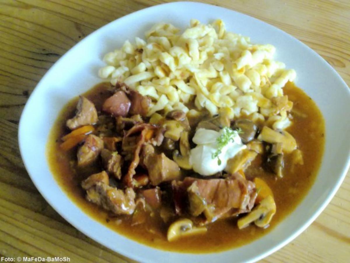 Bilder für Schwarzwälder Pilzgulasch - Rezept