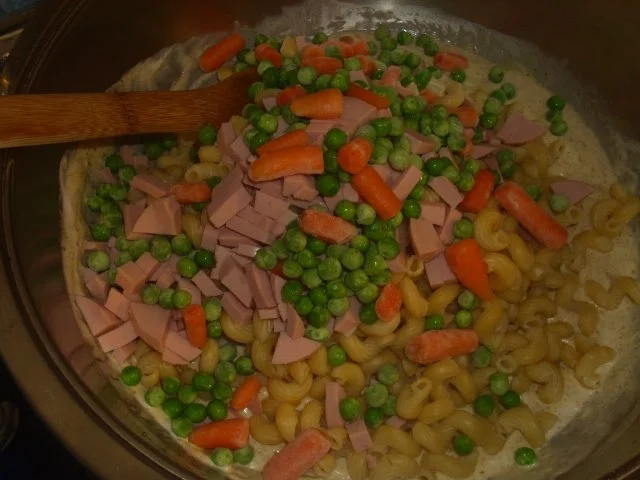 Rezept: Nudelsalat mit Currymajo Bild Nr. 5 Nudelsalat mit Currymajo - Rezept - Bild Nr. 5