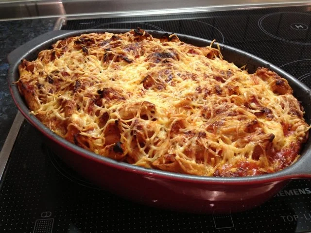 Rezept: Nudelauflauf "Pizza" Bild Nr. 2 Nudelauflauf "Pizza" - Rezept - Bild Nr. 2