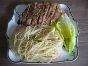 Geflügel : Entenbrust an gebutterten Spaghetti - Rezept