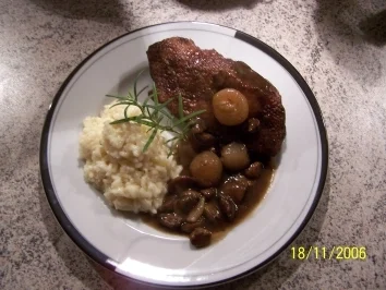 Rezept: Entenbrust in Schalotten-Rotwein-Sauce Entenbrust in Schalotten-Rotwein-Sauce - Rezept