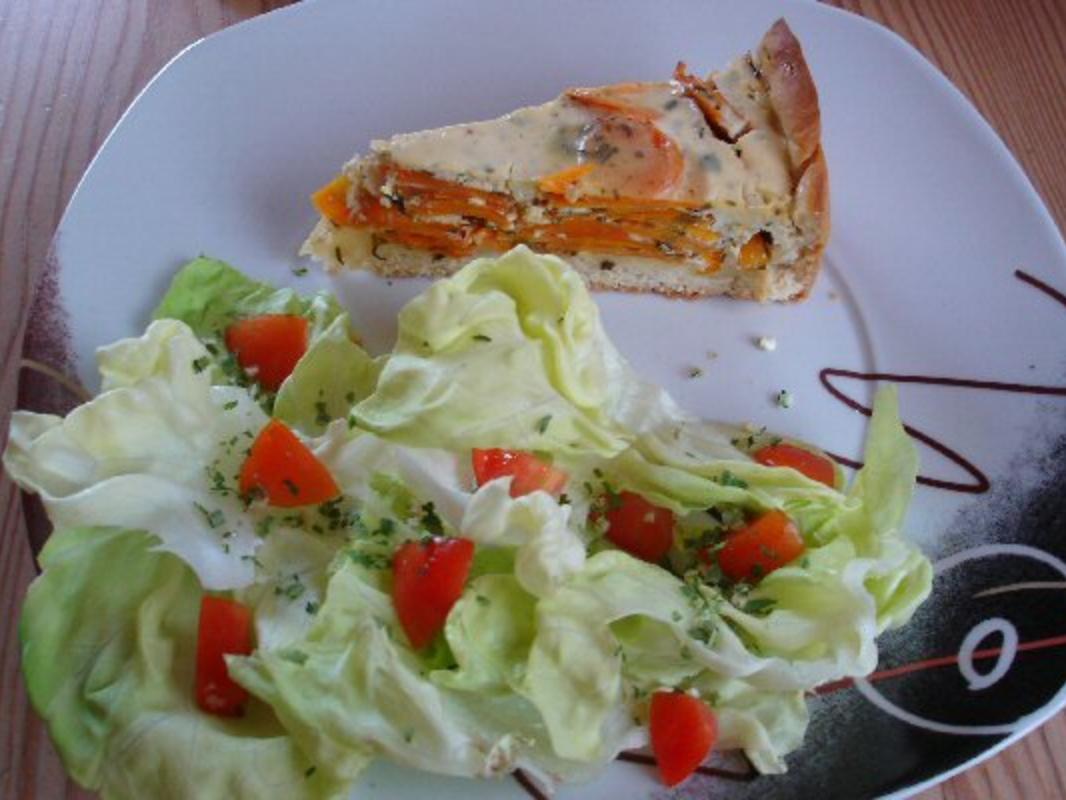 Karotten Kräuter Quiche - einfach - 79 kcal/100g