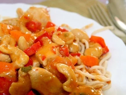 Süßes Chilihähnchen mit Mie-Nudeln - Rezept - Bild Nr. 2