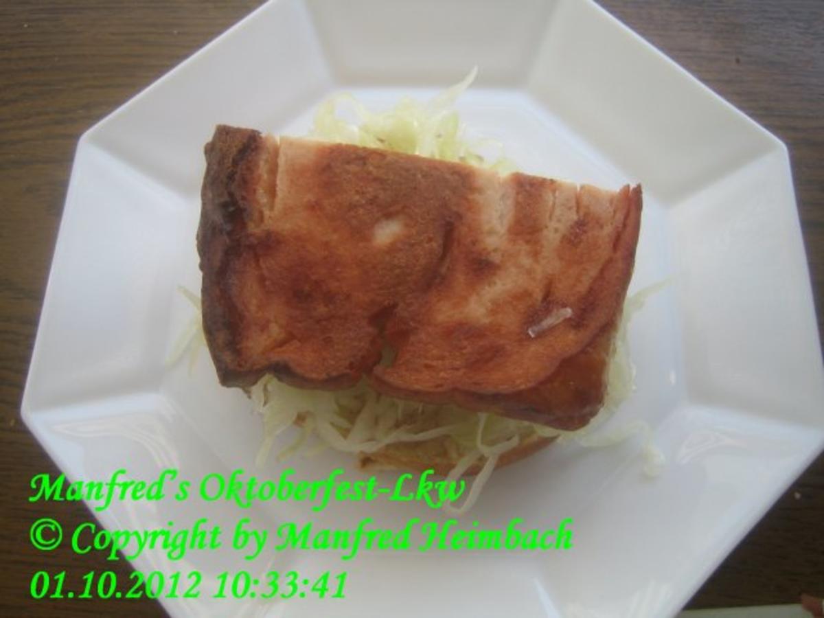 Fingerfood – Manfred’s Fleischkäse auf Krautsalat im Laugenweck - Rezept - Bild Nr. 3
