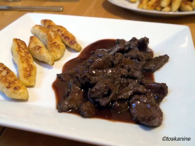 Rezept: Schupfnudeln mit Rindergeschnetzeltem Bild Nr. 20 Schupfnudeln mit Rindergeschnetzeltem - Rezept - Bild Nr. 20