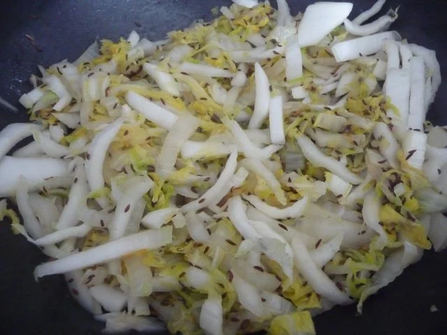 Rezept: Hackfleisch : Krautpfanne - Kalbshackfleisch mit Chinakohl Bild Nr. 7 Hackfleisch : Krautpfanne - Kalbshackfleisch mit Chinakohl - Rezept - Bild Nr. 7